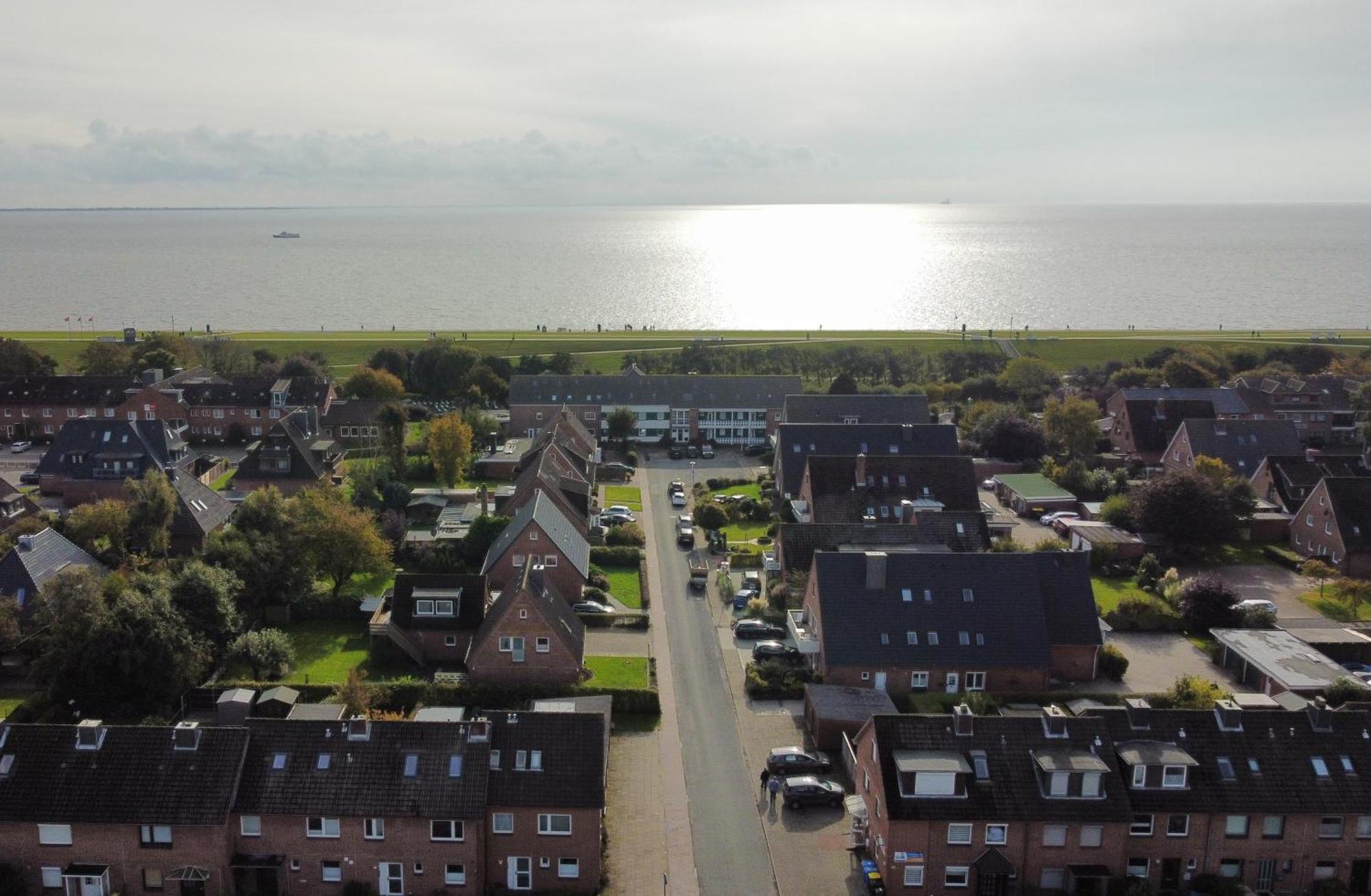 Seaside Rooms - Design-Apartment Mit Balkon & Parkplatz - Inklusive Strandkorb Direkt Am Wasser Und Spa & Sauna Saisonal Büsum Buitenkant foto